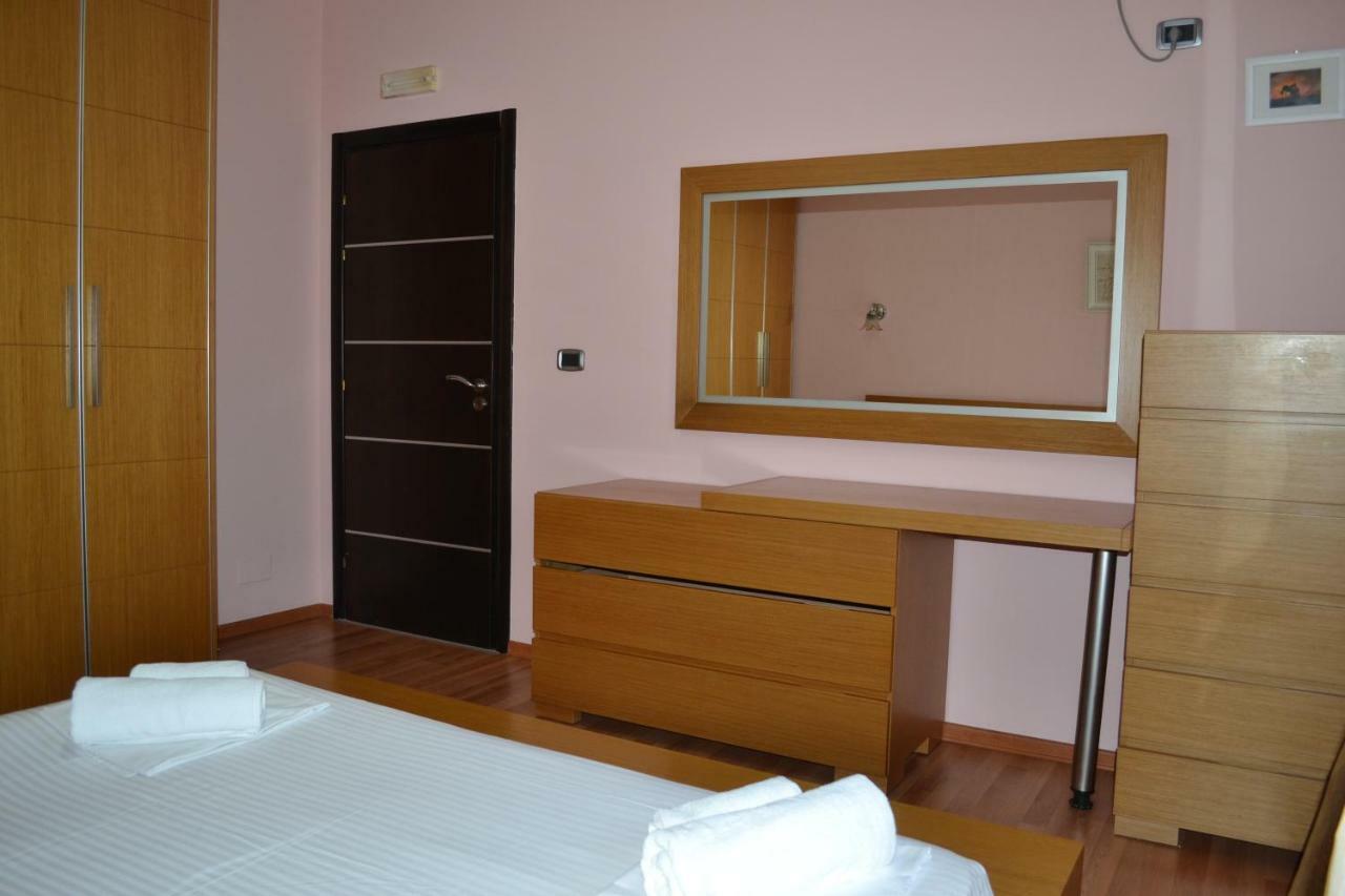 Penthouse 4 Bedrooms Apartment Vlorë Exterior foto
